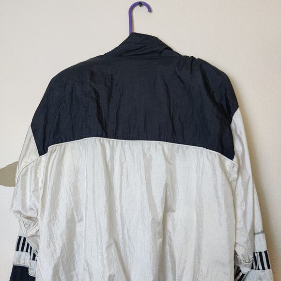 Vintage Black and White Sunterra Jacket - Picture 6 of 16